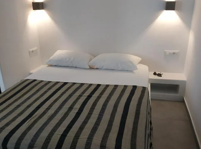 Couette-café Enalion-tinos 3*